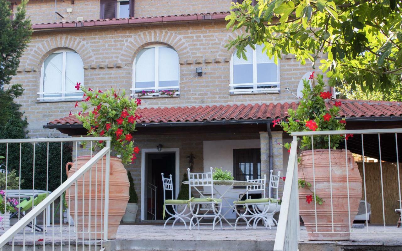 Le3Sorelle Monterosi Экстерьер фото
